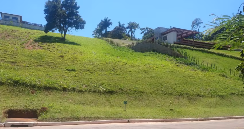 Condomínio ALTO PADRÃO - VILLAGE PARAHYBUNA