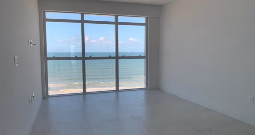 Apartamento de Alto Padrão à Venda – 4 Suítes | 3 Vagas | Frente Avenida Nereu Ramos – Meia Praia