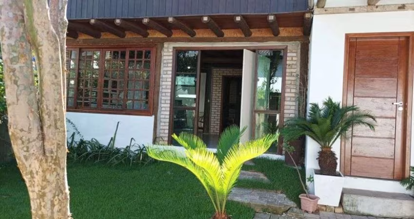 Casa com 3 quartos em Forquilhinha - São José - SC