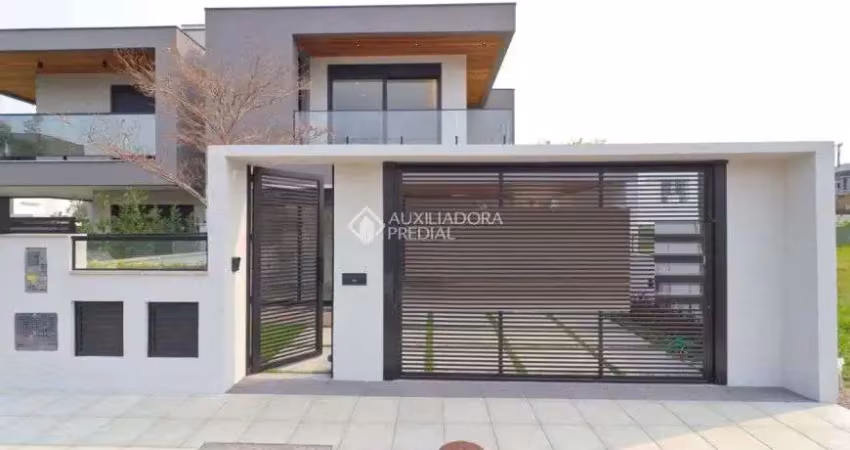 Casa com 3 quartos em Lagoa da Conceição - Florianópolis - SC