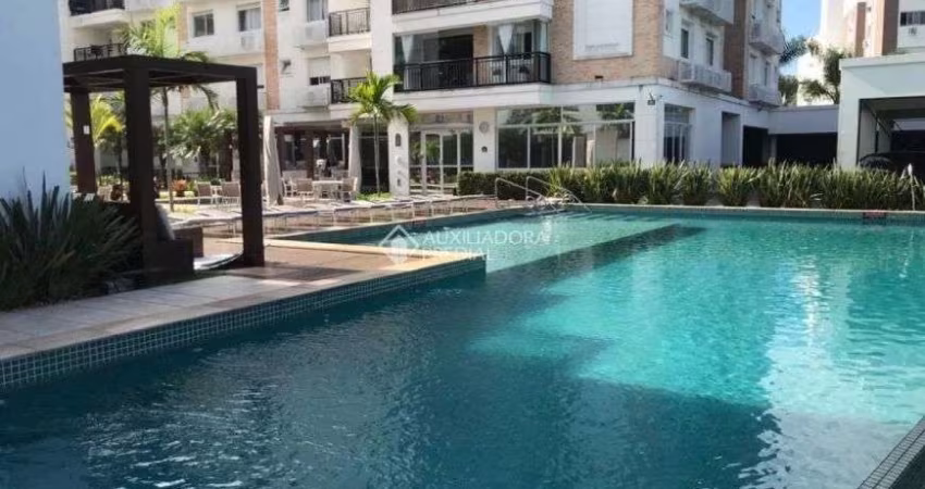 Apartamento com 3 quartos em Abraão - Florianópolis - SC