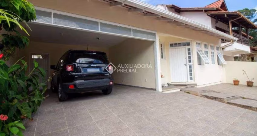 Casa com 4 quartos em Santa Mônica - Florianópolis - SC