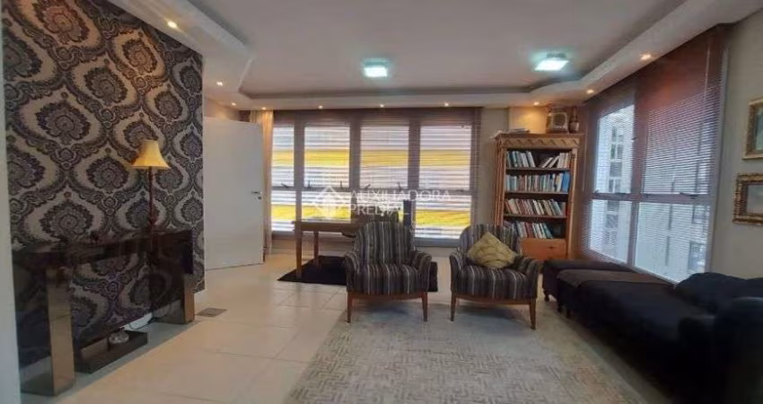 Sala com 38 metros quadrados em Trindade - Florianópolis - SC