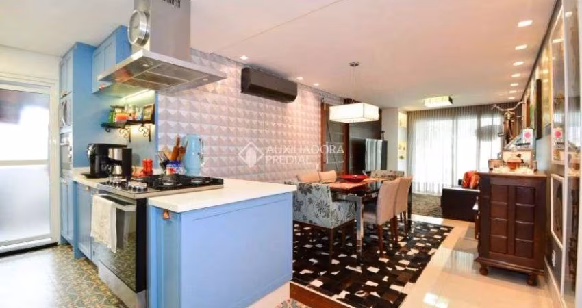 Apartamento com 2 suítes em Agronômica - Florianópolis - SC