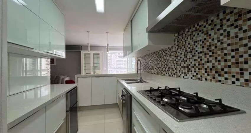 Aoartamento com 3 quartos em Centro - Florianópolis - SC