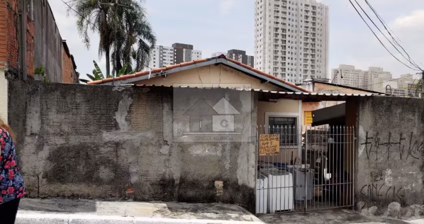 Imóvel para venda possui 400 metros quadrados com 1 quarto