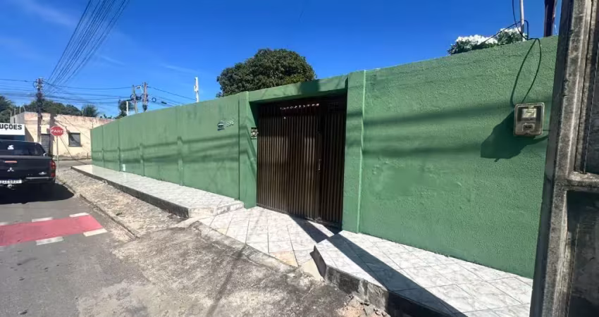 Casa à venda na Rua Principal, 996, Centro, Aquiraz
