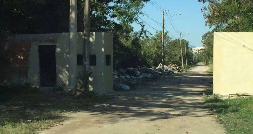 Lote/Terreno para venda possui 10045 metros quadrados com 1 quarto