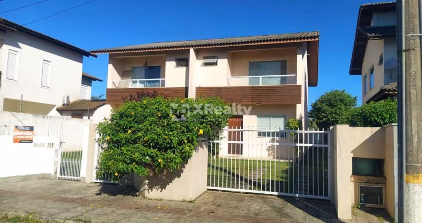 Casa com 3 quartos à venda na Rua Grumixama, 158, Campeche, Florianópolis