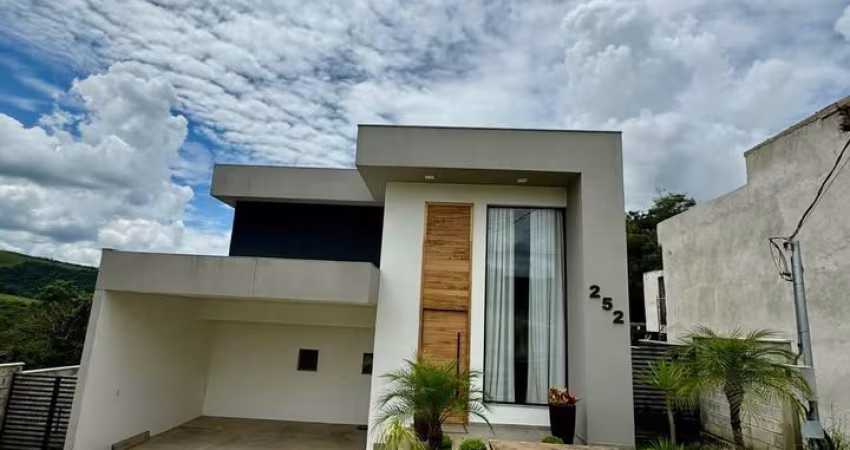 Casa de Alto Padrão– Oportunidade de Investimento em Jurere - SC