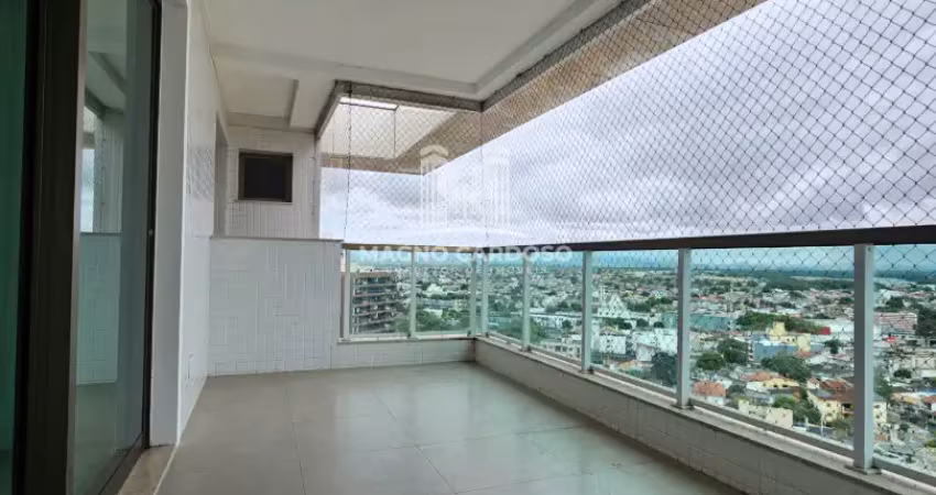 Amplo apartamento com 3 suítes, varanda e lazer completo próximo à pelinca
