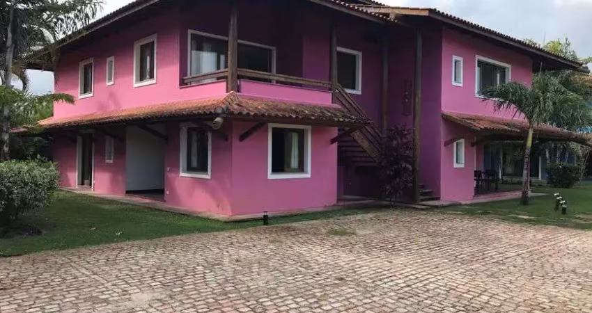 Apartamento luxo mobiliado, a 300 m da praia do Mutá