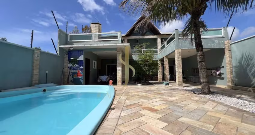 Casa para Venda em Guaratuba, Coroados, 4 dormitórios, 1 suíte, 3 banheiros, 3 vagas