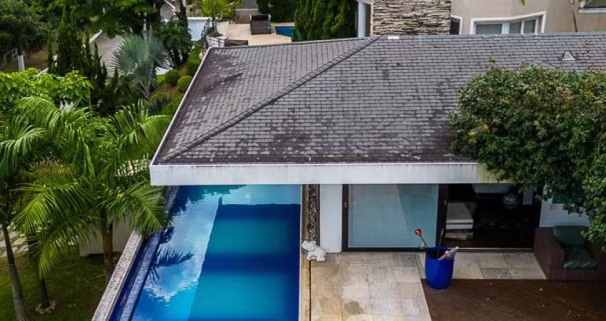 CASA MUITO BONITA e CONFORTÁVEL  Mobiliada VENDA/ LOCAÇÃO ALPHAVILLE