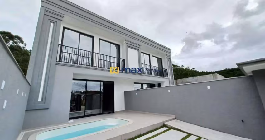 Casa com piscina à venda em Camboriú – 11min da praia