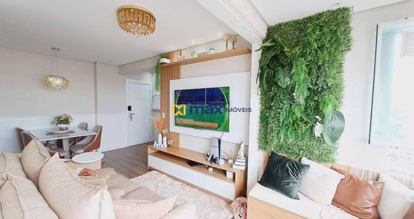 Apartamento semi mobiliado com 2 quartos à venda, São João, Itajaí