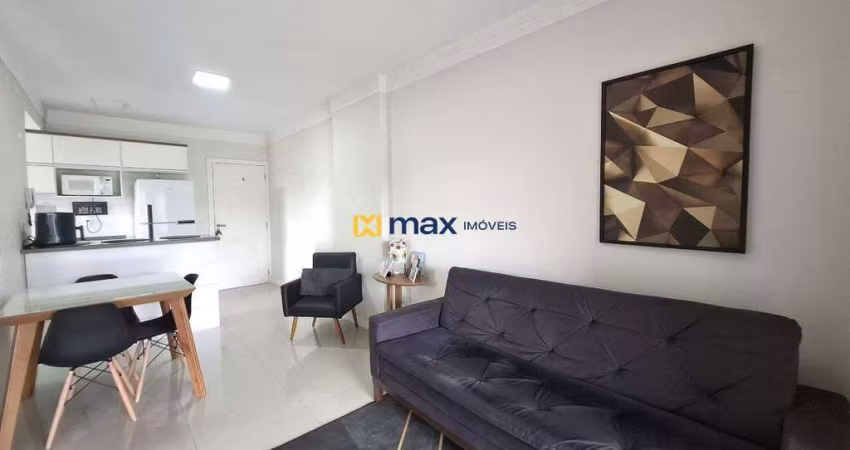 Excelente apartamento em andar alto, semi mobiliado à venda com 2 dormitórios, Dom Bosco, Itajaí