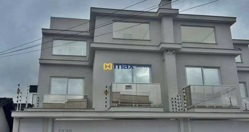 Venda: Casa Nova com 3 suítes no Centro de Balneário Camboriú