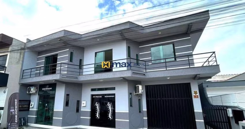 Venda: Casa Residencial e Comercial no centro, Navegantes -SC.