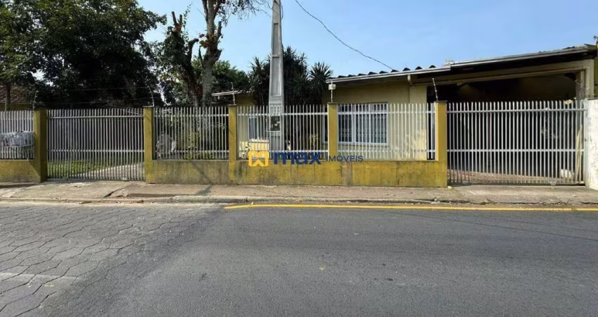 Venda: Casa 1 Suíte + 3 dormitórios, Centro, Navegantes