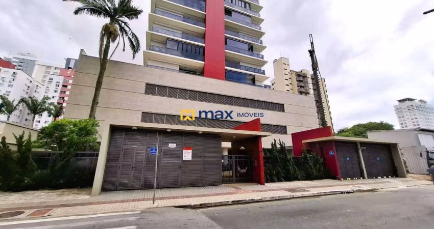 Amplo apartamento semi mobiliado com 3 quartos (1 suíte) à venda, Centro, Itajaí