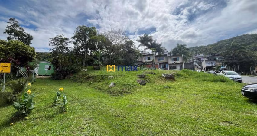 Venda de Terreno de Esquina no Bairro das Nações 420m² - Balneário Camboriú