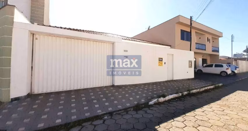 Casa semi mobiliada à venda com 3 dormitórios (1 suíte), São Judas, Itajaí
