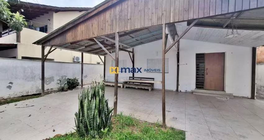 Venda: Casa 3 quartos sendo 2 suítes - Jardim Iati Clube - Balneário Camboriú.