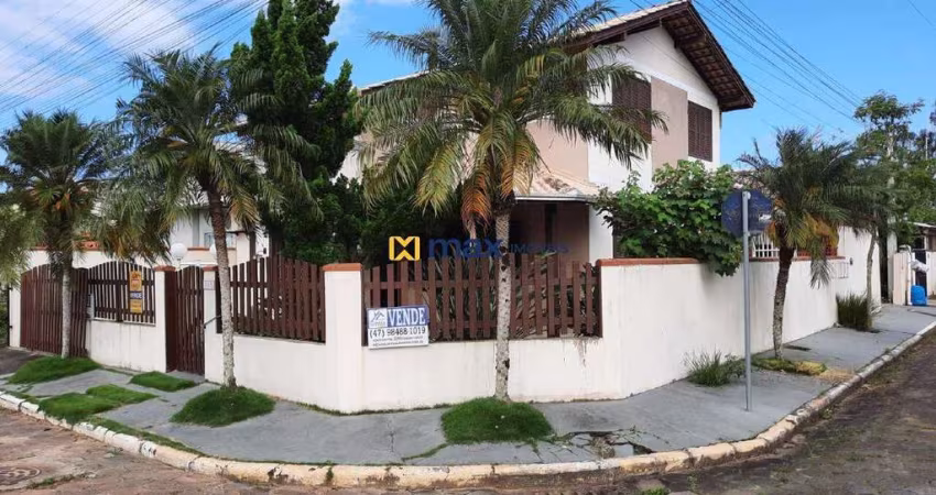 Venda: Casa 1 Suíte + 2 dormitórios, Centro, Balneário Piçarras