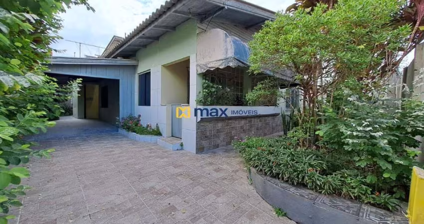 Duas casas em amplo terreno: Ótima localização, Vila Operária, Itajaí