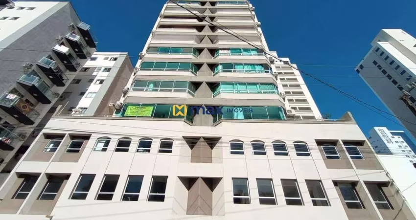 Venda: Apartamento diferenciado com 2 quartos sendo 1 suíte - Centro, Balneário Camboriú.