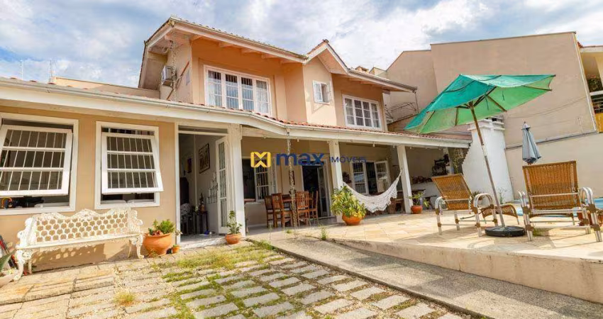Excelente casa ampla, 4 dormitórios (1 suíte) à venda, Dom Bosco, Itajaí