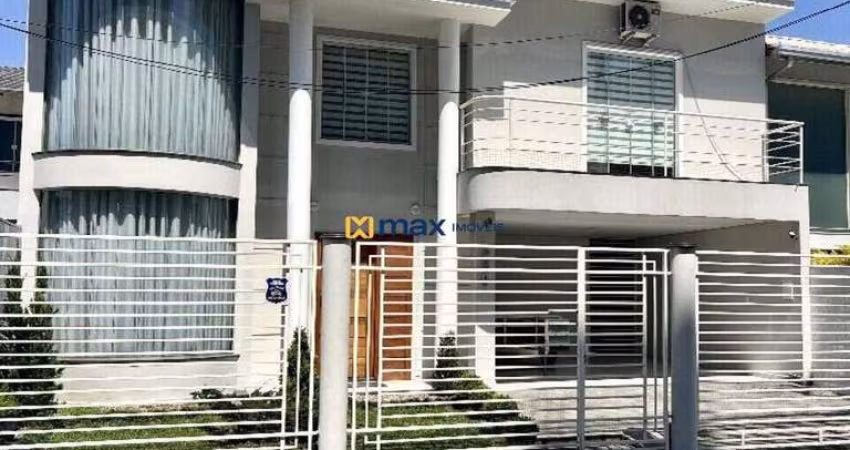 Linda casa com piscina, 3 dormitórios (1 suíte) à venda, São Judas, Itajaí