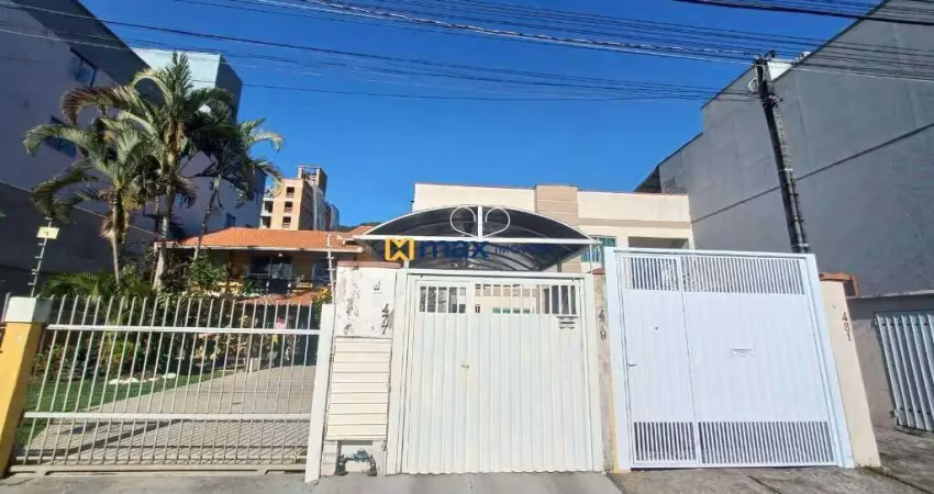 Venda: Sobrado com 2 quartos no Bairro Tabuleiro em Camboriú