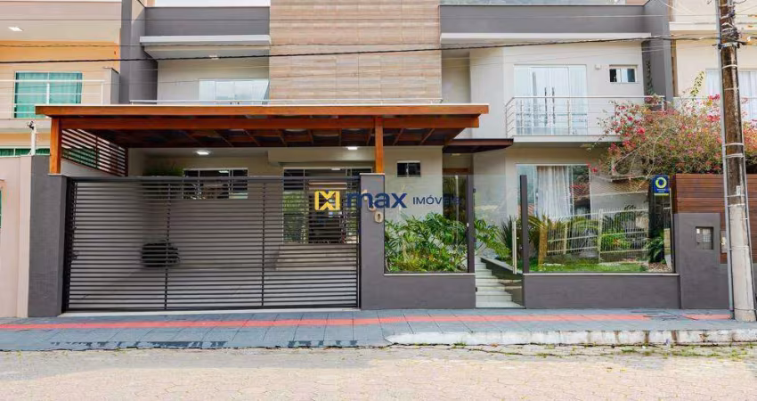 Casa ampla com 3 suítes (1 master com closet), Ressacada, Itajaí