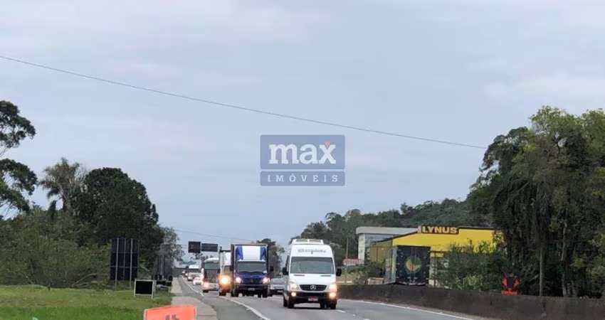 Terreno à Venda com 85 mil m², BR 101, no Bairrro Itapocu em Araquari