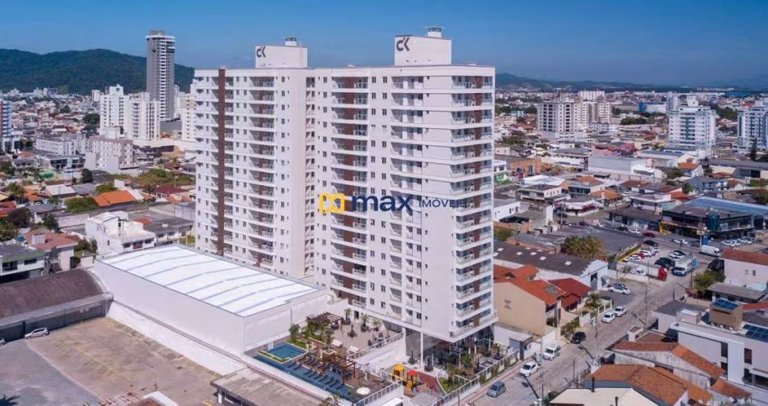 Apartamento semi mobiliado com 2 quartos (1 suíte) à venda no bairro São João em Itajaí