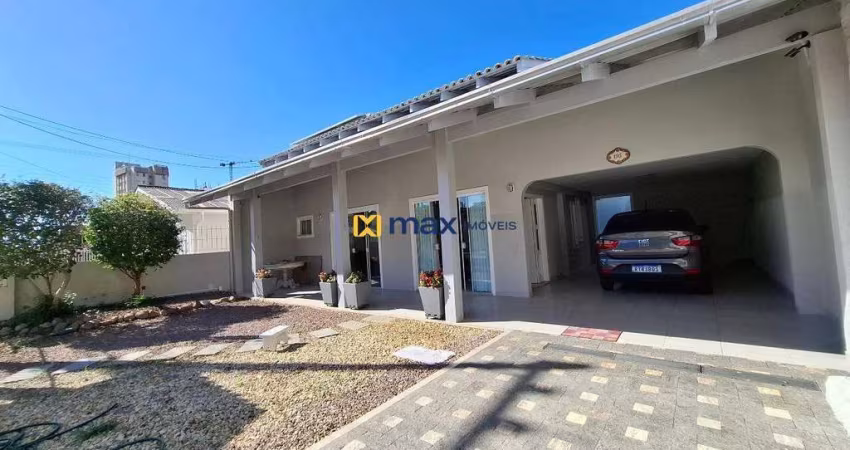 Casa ampla, 3 quartos (1 suíte) à venda no bairro Fazenda em Itajaí