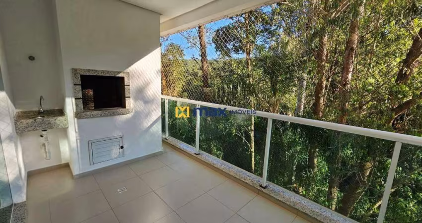 Excelente apartamento amplo, semi mobiliado com 3 suítes à venda no bairro Cabeçudas em Itajaí