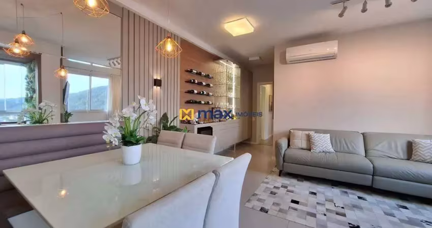 Excelente apartamento mobiliado com 3 quartos (1 suíte) à venda no bairro centro em itajaí
