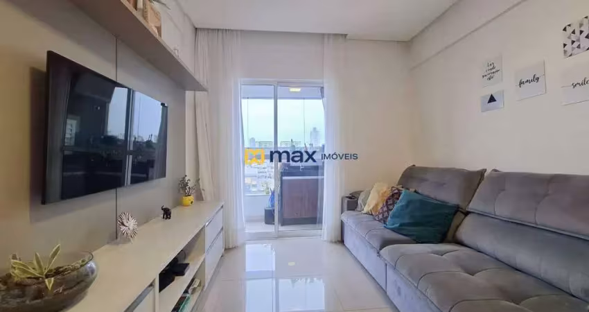 Excelente apartamento semi mobiliado com 3 quartos (1 suíte) à venda no bairro são joão em itajaí