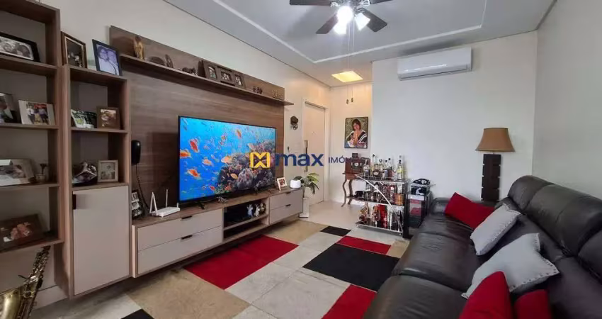 Amplo apartamento semi mobiliado com 2 suítes à venda no bairro centro em itajaí