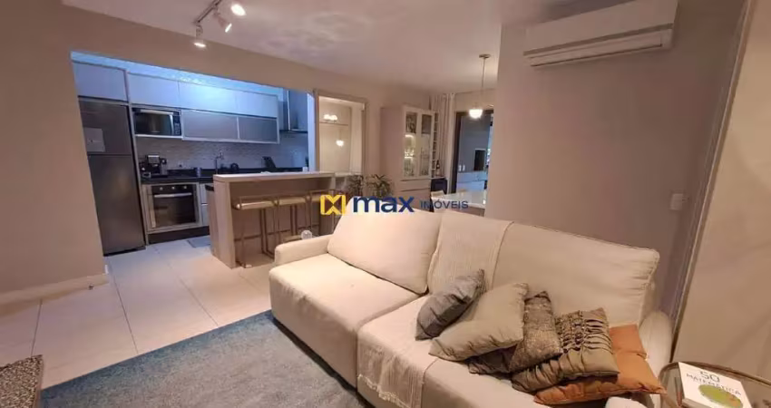 Apartamento semi mobiliado com 2 quartos (1 suíte) à venda no bairro fazenda em itajaí