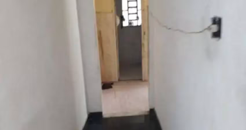 Terreno com duas casas ÓTIMA  PARA CONSTRUTORES