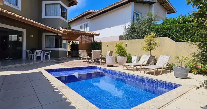 Casa duplex- 4/4, sendo 3 suítes em condomínio- lauro de freitas