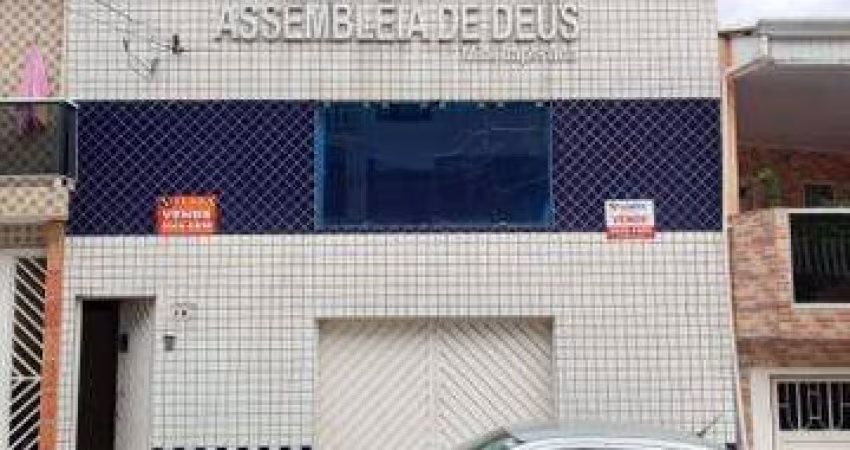 Prédio com ponto comercial