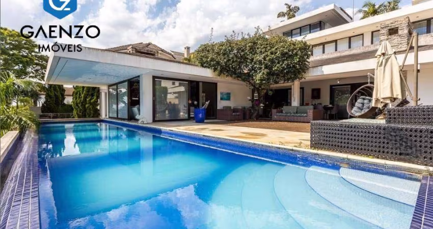 Casa em Condomínio - Alphaville, Santana de Parnaíba / SP
