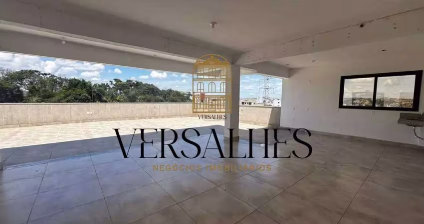 ANDAR SOB PILOTIS LOCALIZADO NO BAIRRO CASTELO