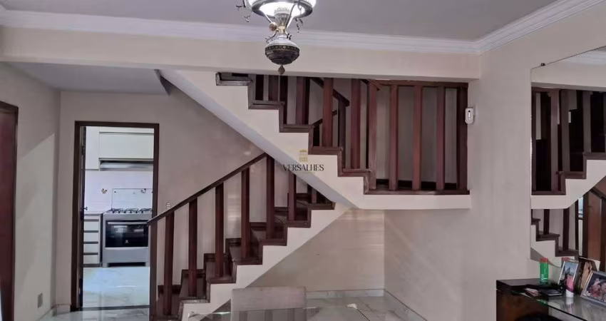 Casa Ampla com 3 Quartos e 3 Vagas no Bairro Castelo – Belo Horizonte!