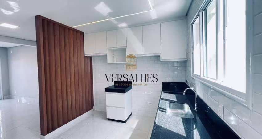 Casa para fim residencial e comercial.